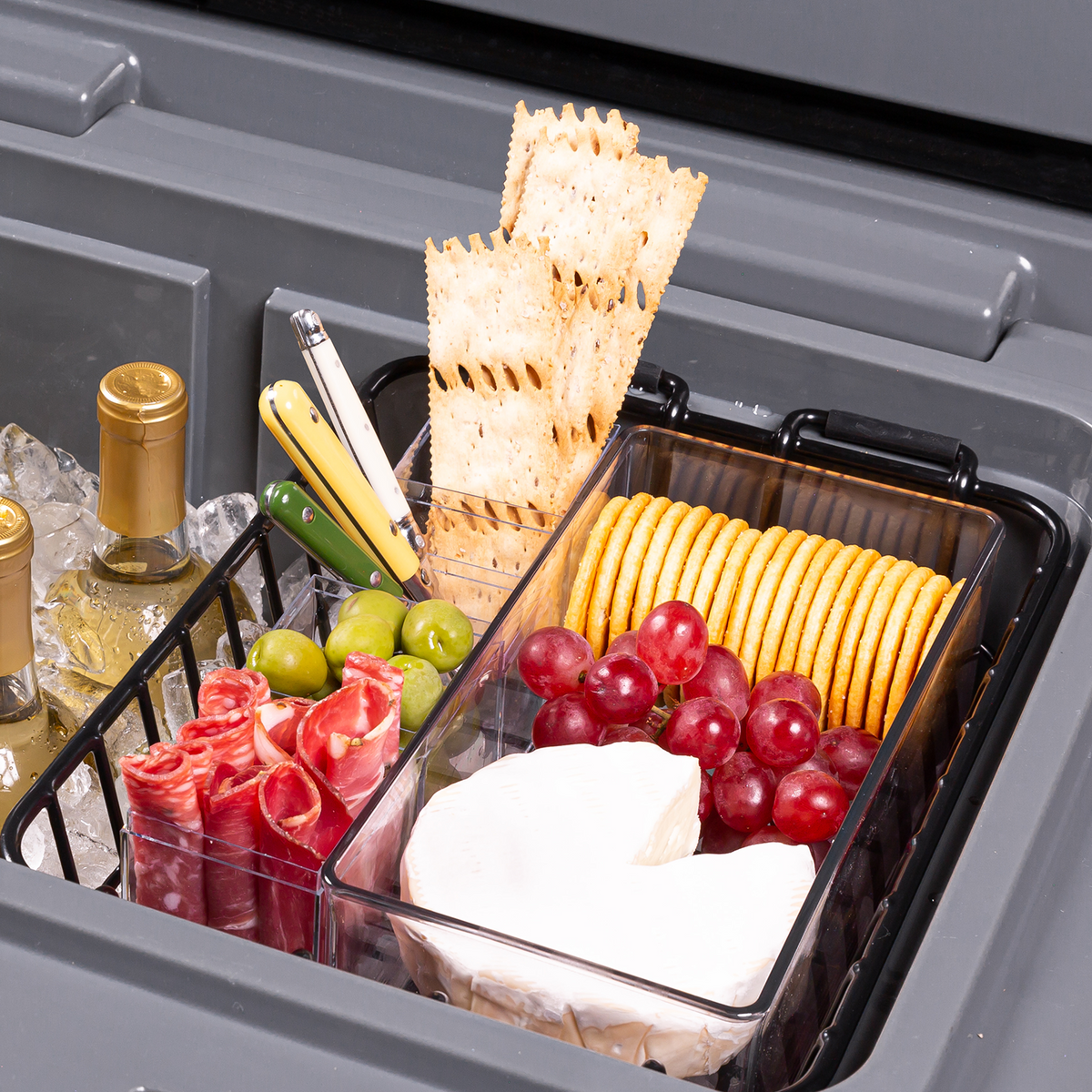 brutank-35qt-55qt-dry-rack-x4 brutank-dry-rack_accessory_alt-1.png